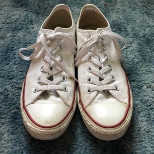 White low rise converse sneakers